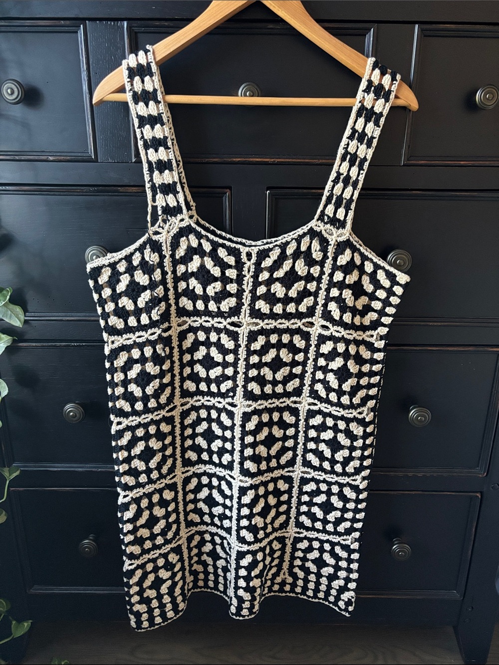 VICI Solana size XL Patchwork Crochet Mini Cover Up Dress in Ivory/Black